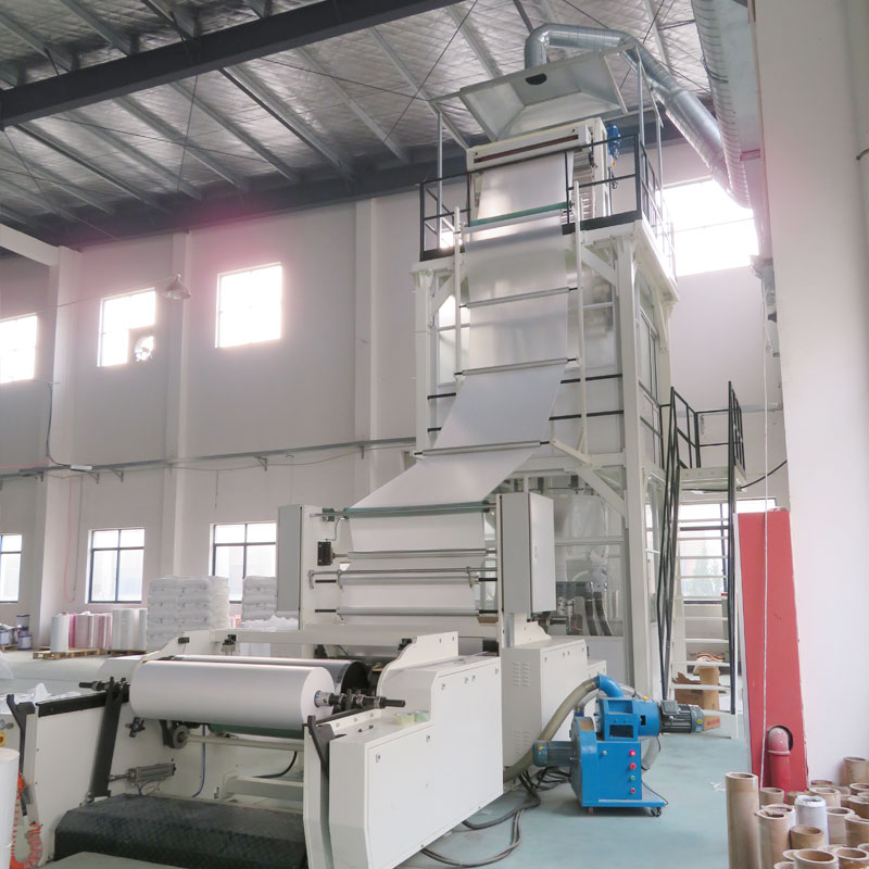 Tiga struktur mesin filem yang ditiup